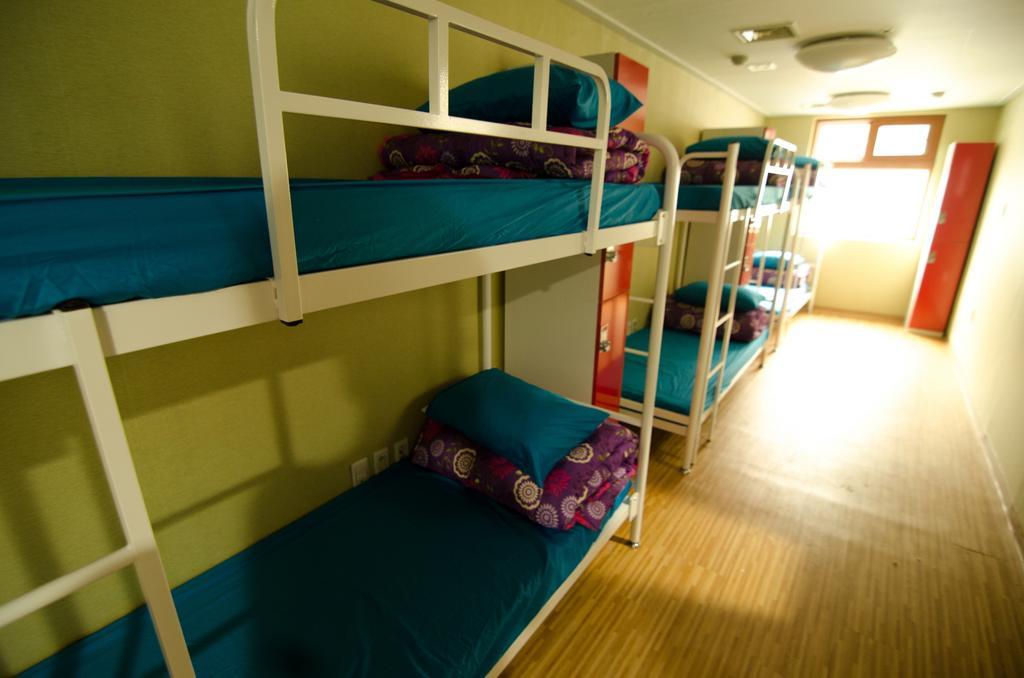 Kimchee Sinchon Guesthouse Seul Quarto foto